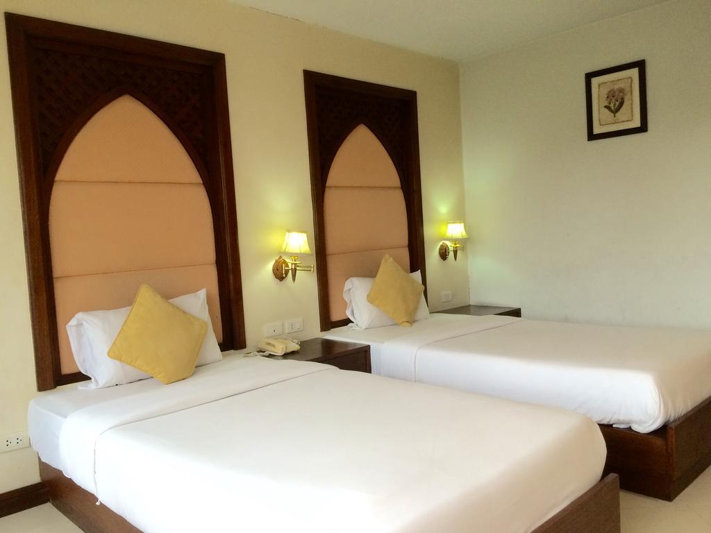 Khách sạn For 2*